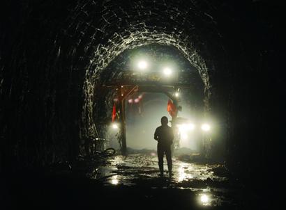 我市開始進(jìn)入地鐵建設(shè)的高潮期 3號(hào)、2號(hào)線都已開工建設(shè) 1號(hào)、4號(hào)、6號(hào)線也將陸續(xù)開工