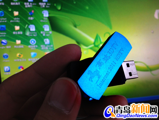 萬(wàn)能電視棒號(hào)稱收看上千臺(tái) 能看成人視頻 萬(wàn)能電視棒號(hào)稱收看上千臺(tái) 能看成人視頻