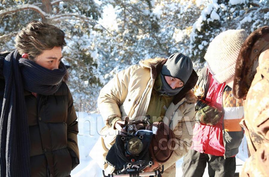 俞灝明“災(zāi)”后首次自曝高清正面照 網(wǎng)絡(luò)語(yǔ)音調(diào)侃記者