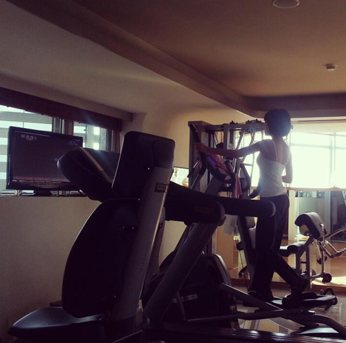 小S健身，身材窈窕