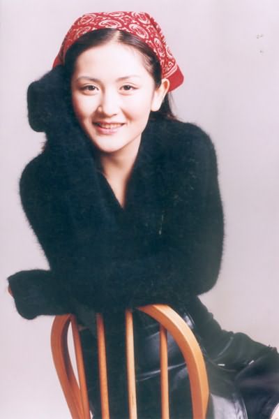 謝娜罕見大學(xué)宿舍寢室私照曝光 清純甜美判若兩人