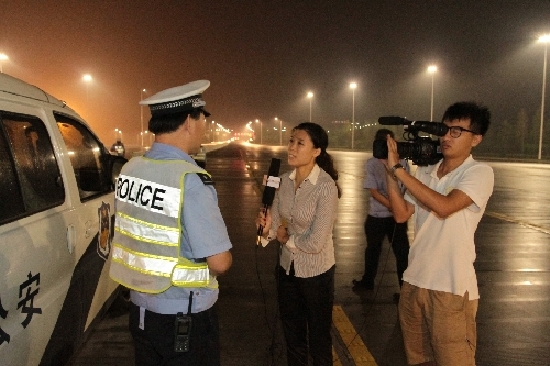   2012年，民生在線共推出民生追訪報道160多篇，幫助百姓解決難題