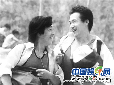 鄭嘉穎唱歌 黃渤教舞蹈 揭一線(xiàn)男星入行真實(shí)身份