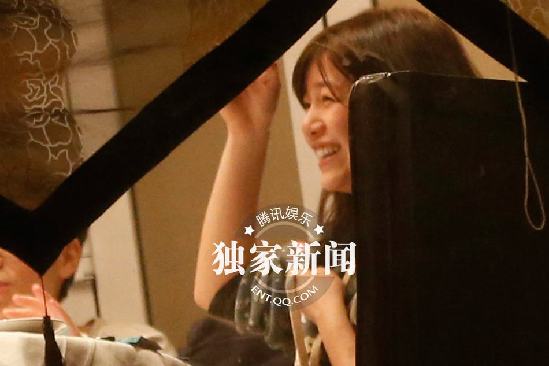 每日追星：陳妍希會(huì)陳可辛嘟嘴賣(mài)萌 王學(xué)兵攜新歡曖昧同歸