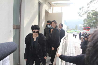 郭富城低調(diào)參加熊黛林父親告別式