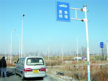 記者調查青島駕校學車亂象