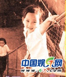 TVB明星童年照 黃宗澤孤僻抱貓 滕麗名三角眼無美女相