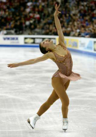 滑冰名將關穎珊下嫁白宮高官 軍隊開道當眾熱吻排場大