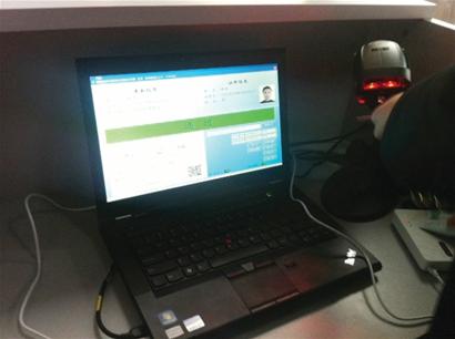 青島站啟用實名制驗票機(jī) 5秒搞定