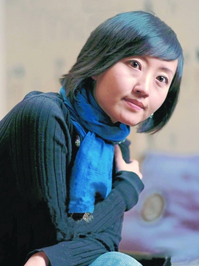 新書(shū)熱銷引諸多非議，閭丘露薇暗諷其采訪不專業(yè)