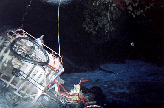 小麥島流浪王 中國阿甘騎三輪走中國