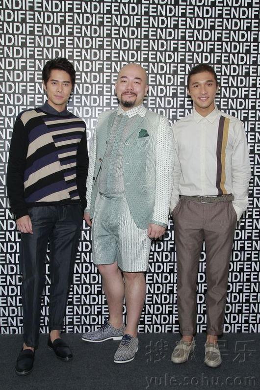 徐濠縈“吸毒門(mén)”后首現(xiàn)身面似“僵尸” 何超儀拒談飯局事件