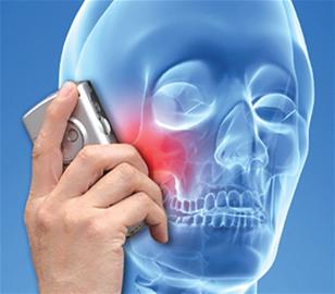 16歲青島女孩查出腮腺腫瘤 手機輻射誘發(fā)