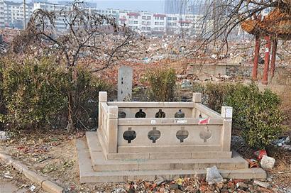 村莊拆遷300歲文物古井被破壞 村莊拆遷300歲文物古井被破壞