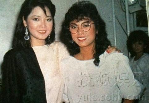 鄧麗君誕辰60周年 不愛(ài)紅妝愛(ài)軍裝重溫昔日美艷照