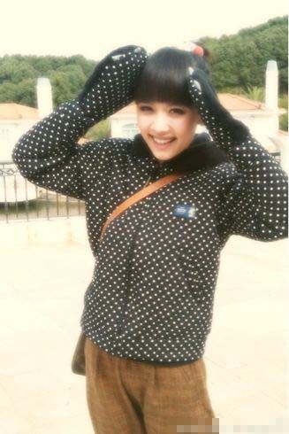 芒果臺美女主持PK 都很養(yǎng)眼啊