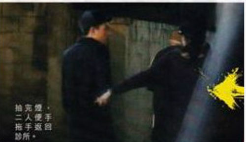 陳冠希與女友街頭激吻 女方含煙主動獻吻