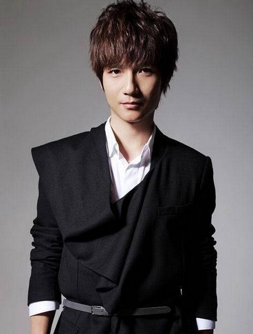 林更新與公司矛盾升級(jí)疑遭封殺 盤點(diǎn)爆紅后鬧解約明星