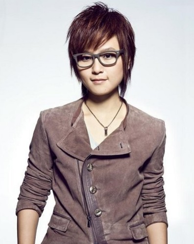 林更新與公司矛盾升級疑遭封殺 盤點(diǎn)爆紅后鬧解約明星