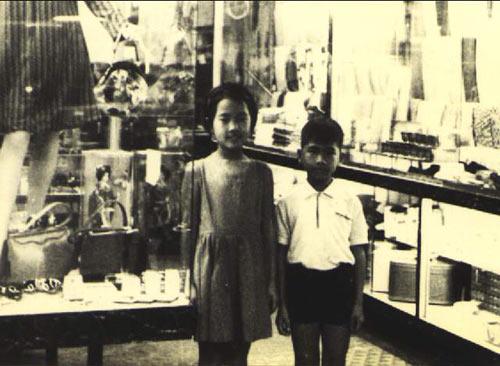 曝明星幼時(shí)舊照個(gè)個(gè)是小可愛