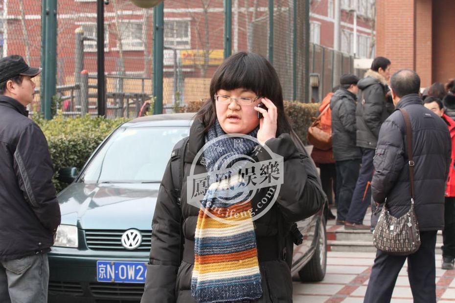 2013藝考外場(chǎng)曝光 考生相貌如“重慶選美”翻版湯唯吸睛