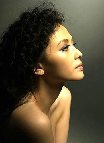 揭秘臺(tái)灣藝人的生存實(shí)況：被潛、被虐、被賣肉！