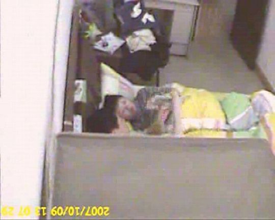 鄭大一附院一醫(yī)生被曝艷照 當事人稱不知情拒回應