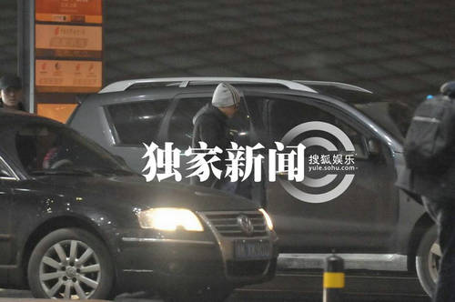 王寶強(qiáng)與妻子返愛(ài)巢