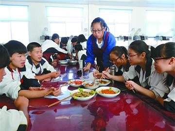 青島中小學(xué)食堂不達(dá)A就關(guān)門