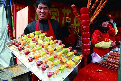 今天鬧元宵 糖球開會(huì)游人開胃