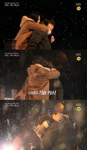 韓劇中頻現(xiàn)激情戲來(lái)挽救收視 樸施厚裸身狂吻三女