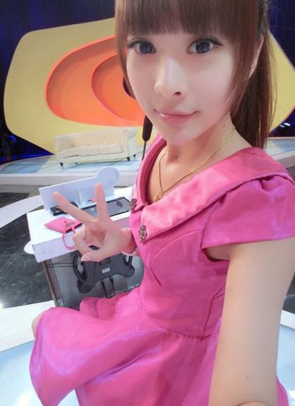 北體大?；?0后童苡萱艷照流出 蜂腰美背秒殺柳巖張馨予