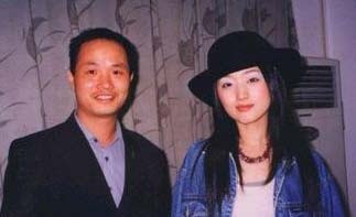 42歲楊鈺瑩復(fù)出撈金秀美腿 10年前紅樓絕版艷照曝光