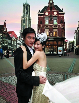 羅嘉良證實(shí)蘇巖懷孕3個(gè)月 再當(dāng)爸接劇賺奶粉錢(圖)