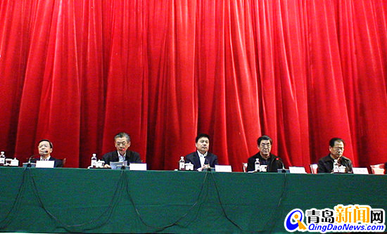 3月22日，全市關(guān)工委工作會議在八大關(guān)小禮堂召開