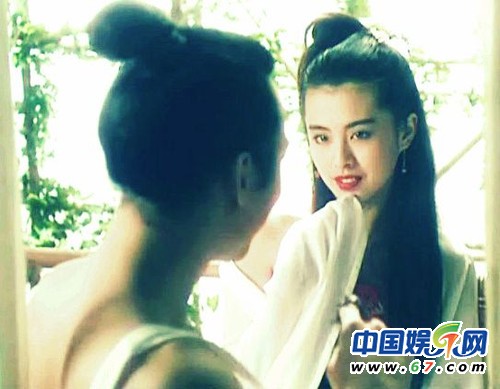 王祖賢巔峰時(shí)期無(wú)妝素顏美照 秒殺一切PS