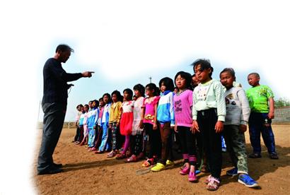 青島現農村支教熱潮 宿茂臻率海牛當前鋒