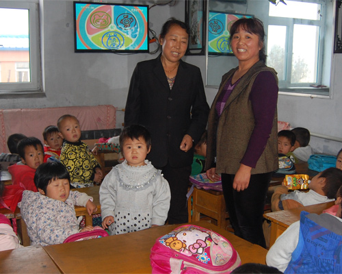 創(chuàng)造奇跡的女支書——記北鎮(zhèn)市正安鎮(zhèn)正二村黨支部書記王桂蘭 創(chuàng)造奇跡的女支書——記北鎮(zhèn)市正安鎮(zhèn)正二村黨支部書記王桂蘭