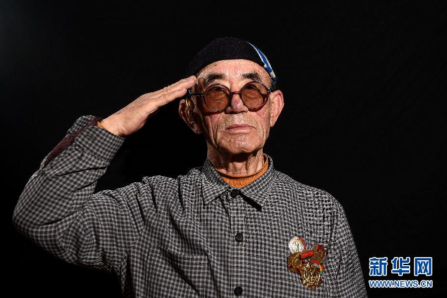 （抗戰(zhàn)勝利70周年）（9）敬禮，老兵！
