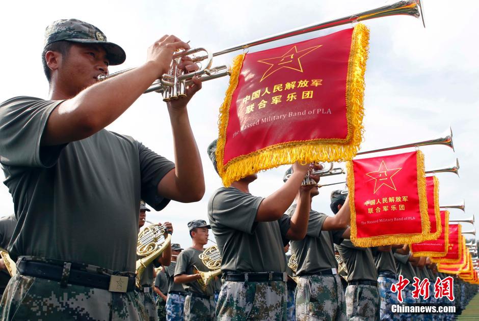 探訪閱兵基地 三軍儀仗隊(duì)首次有女兵參加大閱兵