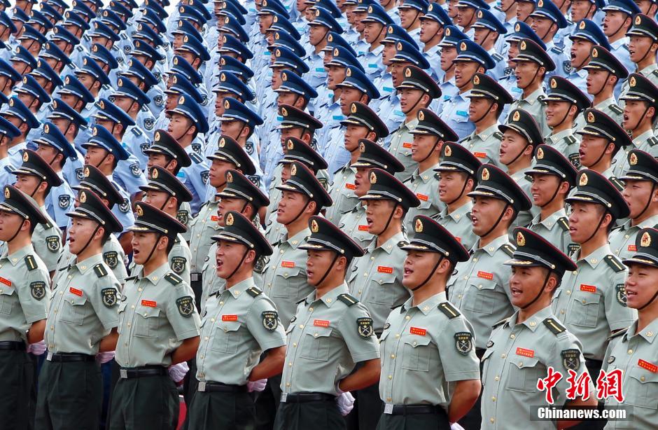 探訪閱兵基地 三軍儀仗隊(duì)首次有女兵參加大閱兵