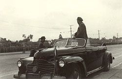 1949年開(kāi)國(guó)大典閱兵(組圖)