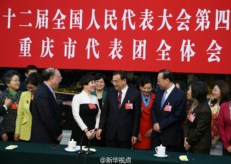 李克強(qiáng)向兩會(huì)女代表委員致三八婦女節(jié)問候